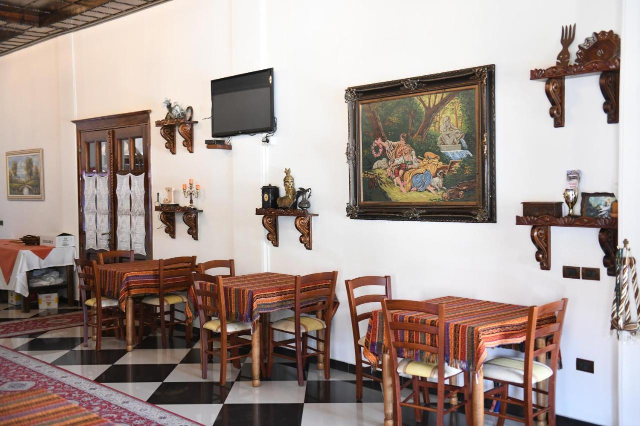 Hotel Kaceli بيرات المظهر الخارجي الصورة