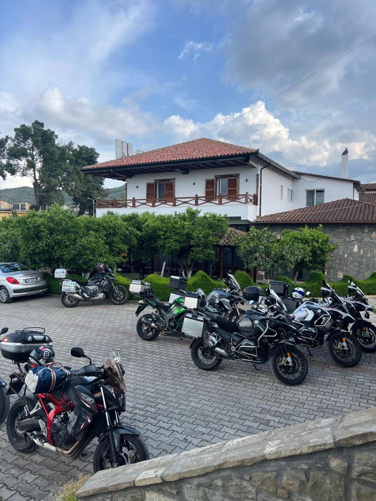 Hotel Kaceli بيرات المظهر الخارجي الصورة